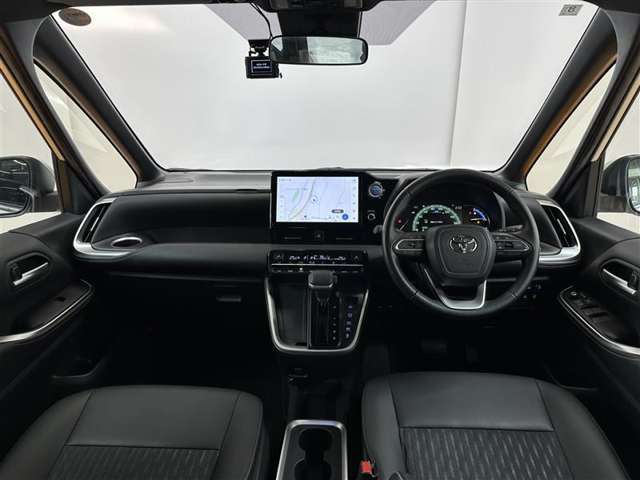 Toyota Noah 10
