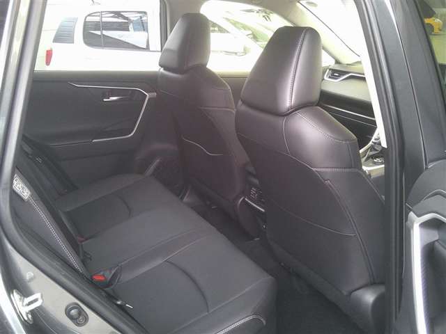 Toyota RAV4 5