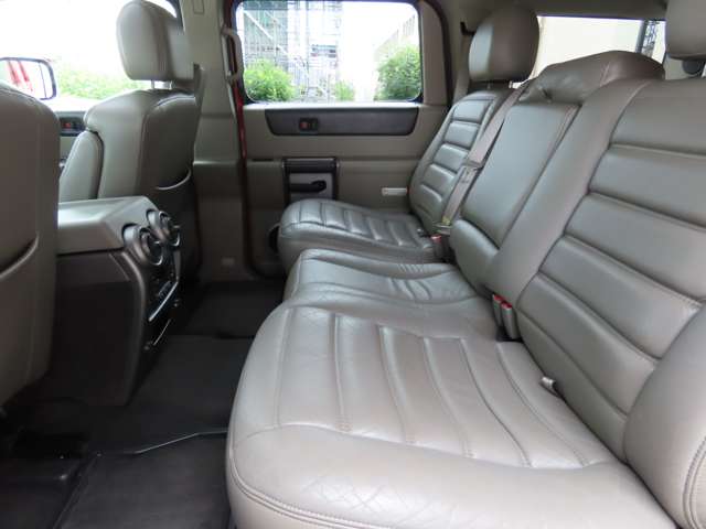 Hummer H2 6