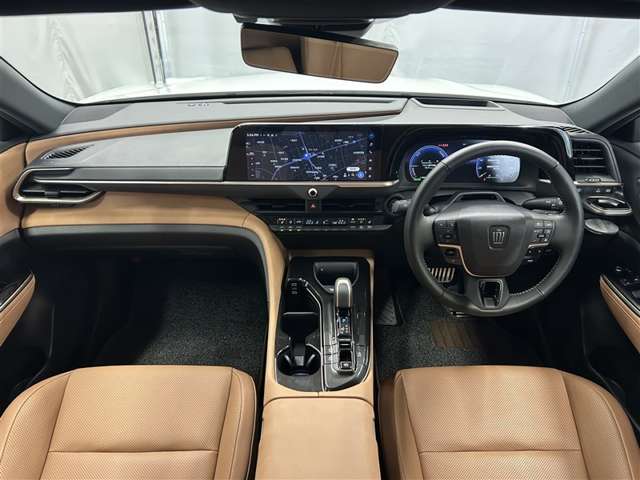 Toyota Crown Sport 3