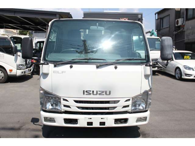 Isuzu Elf 2