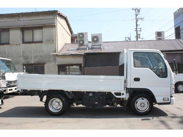 Isuzu Elf 7