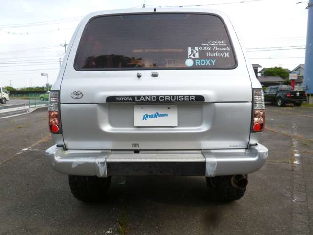 Toyota Land Cruiser 80 11