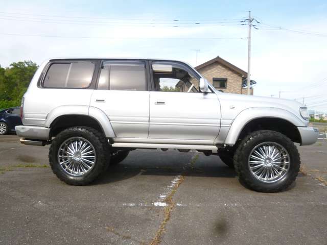 Toyota Land Cruiser 80 4
