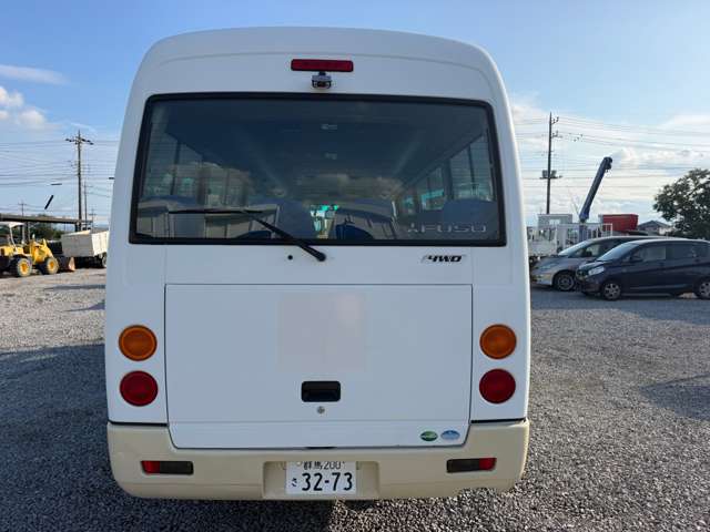 Mitsubishi Fuso Rosa 5