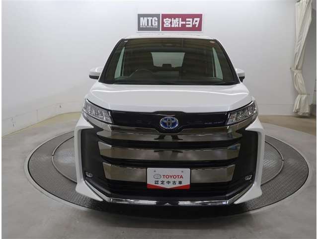 Toyota Noah 11
