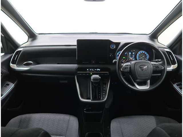 Toyota Noah 5