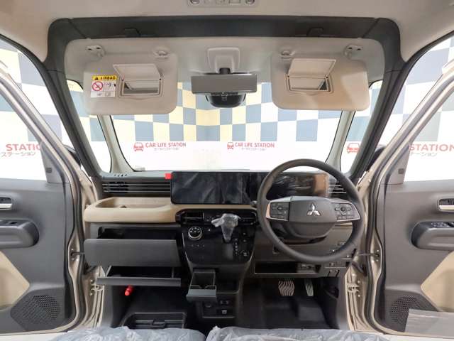 Mitsubishi Delica Mini 10