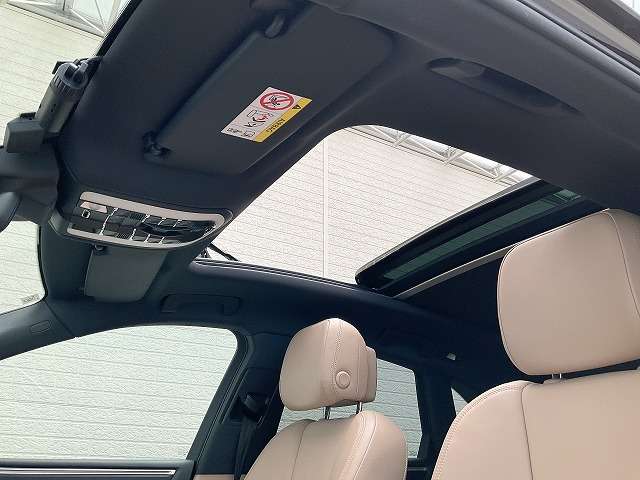 Porsche Macan 12