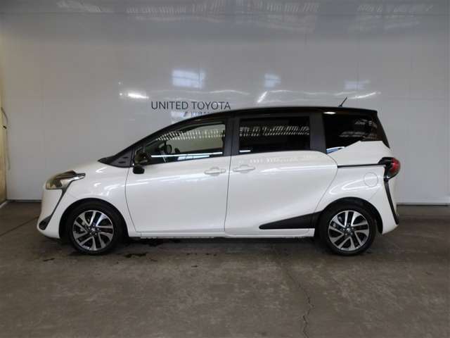 Toyota Sienta 2