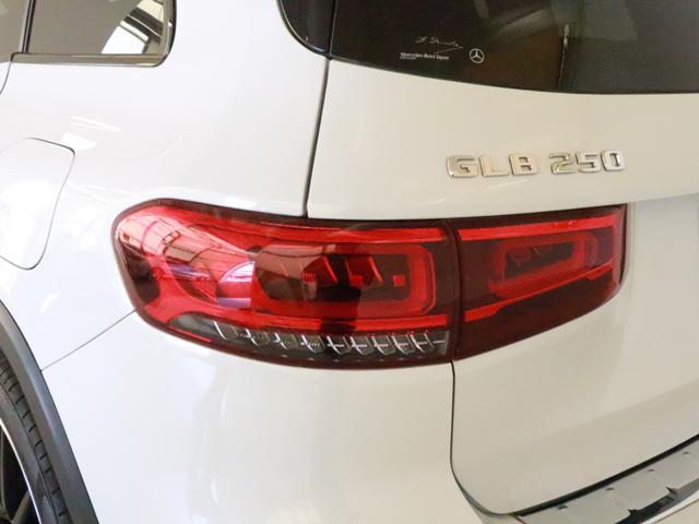 Mercedes-Benz GLB 10
