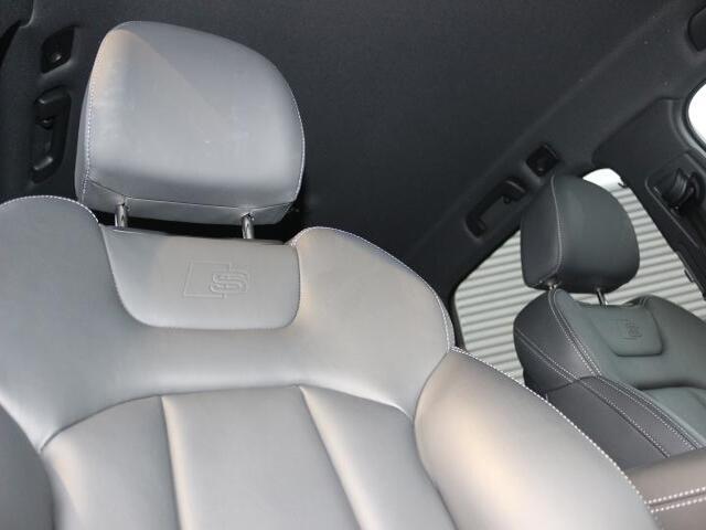Audi Q7 8