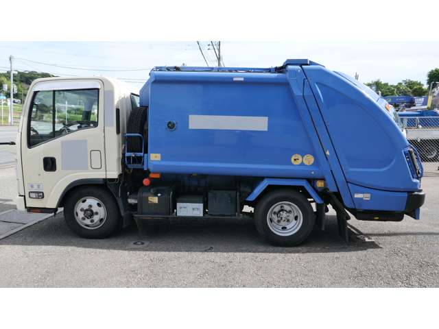 Isuzu Elf 5