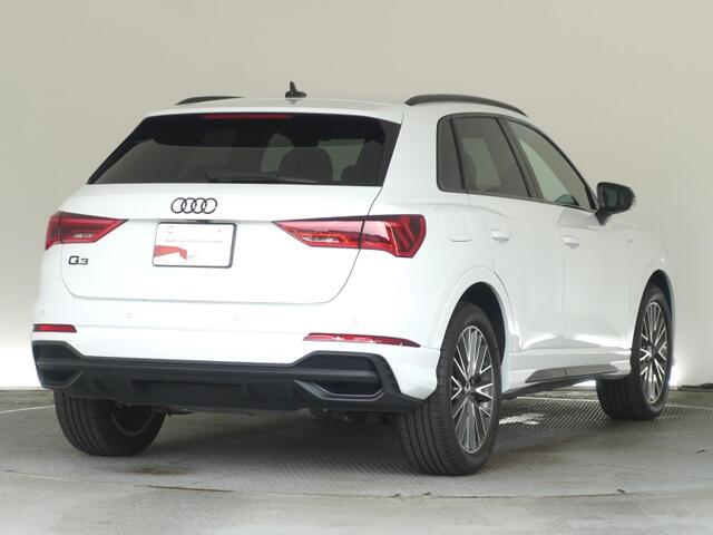 Audi Q3 6