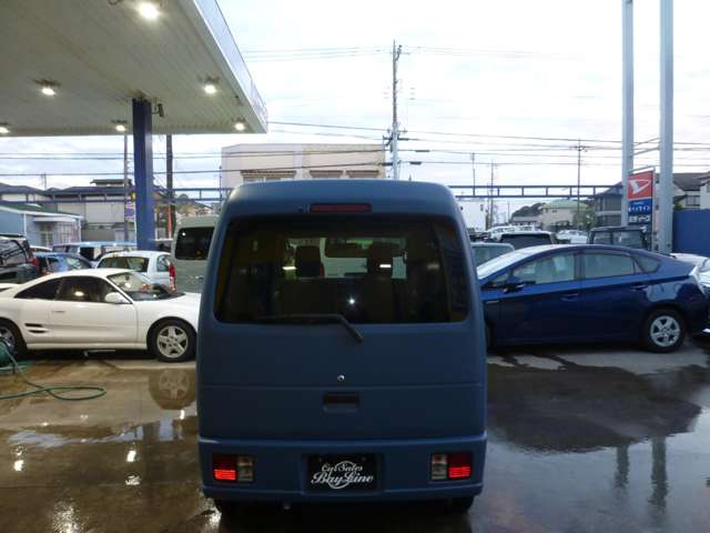 Mitsubishi Minicab Van 8
