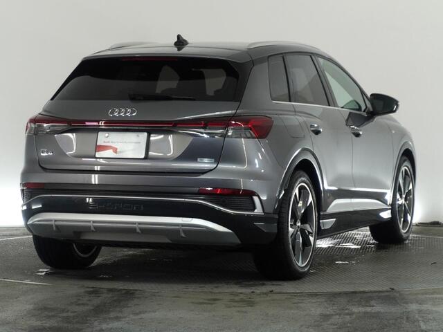 Audi Q4 e-tron 4