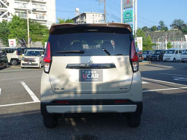 Mitsubishi eK X EV 12