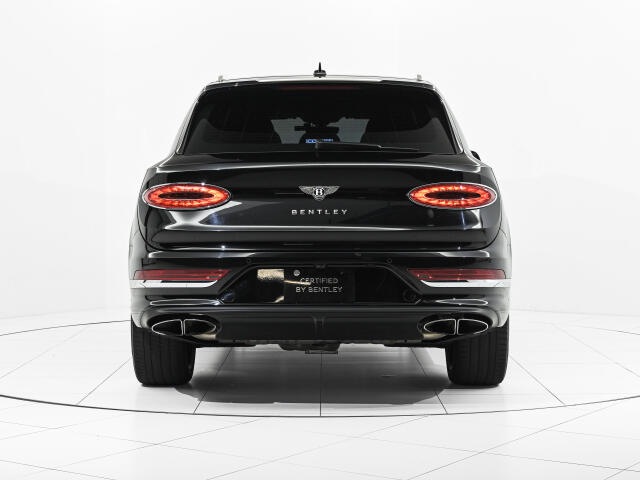 Bentley Bentayga 6