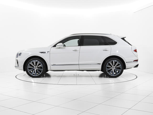 Bentley Bentayga 4