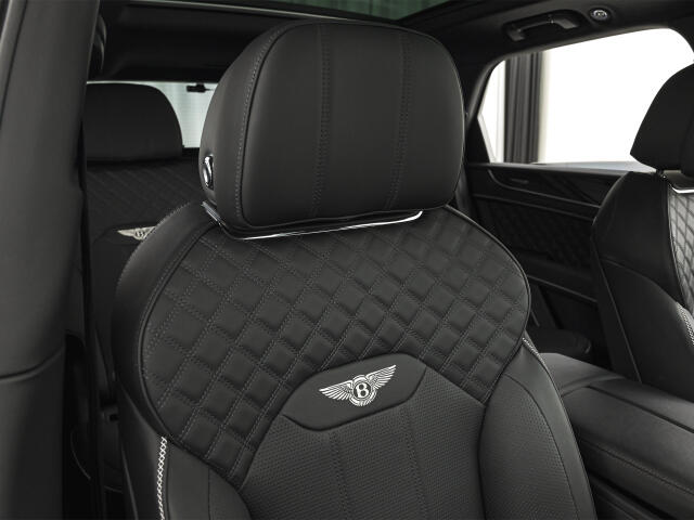 Bentley Bentayga 10