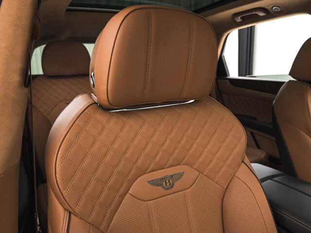 Bentley Bentayga 10