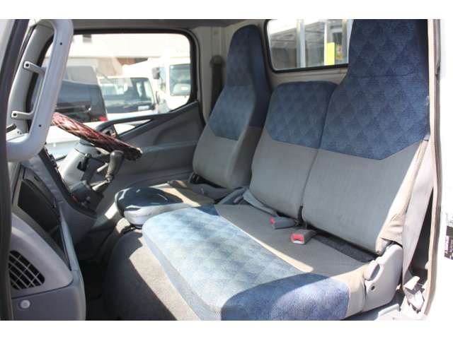 Mitsubishi Fuso Canter 11