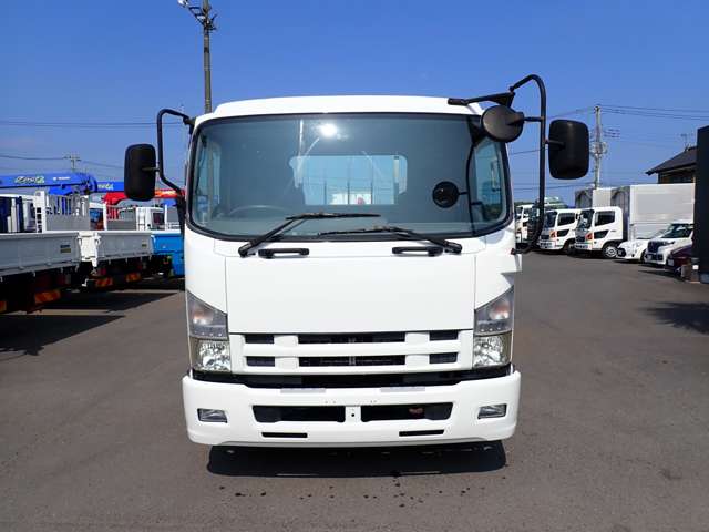 Isuzu Forward 3