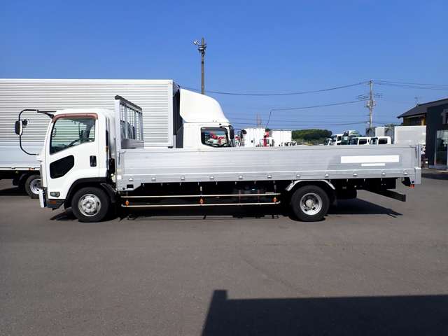Isuzu Forward 9