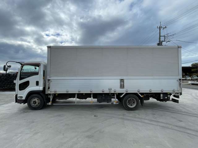 Isuzu Forward 5