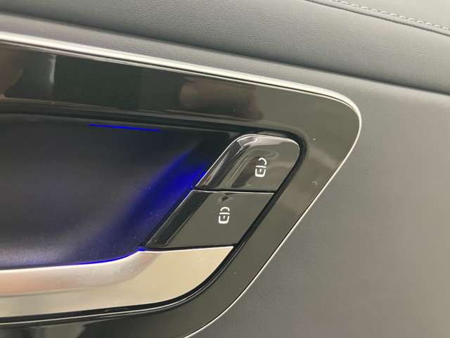 Mercedes-Benz GLC 12