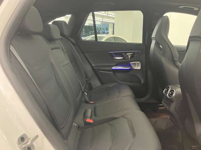 Mercedes-Benz GLC 10