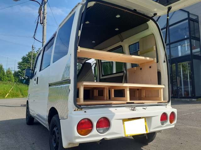Mitsubishi Minicab Van 2