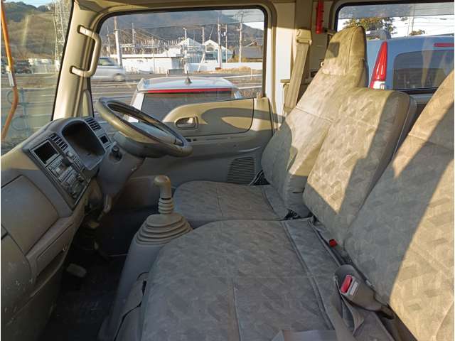 Mazda Titan Dash 9