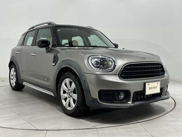 MINI Crossover 11