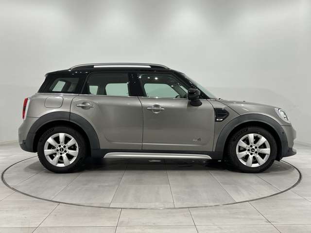 MINI Crossover 12