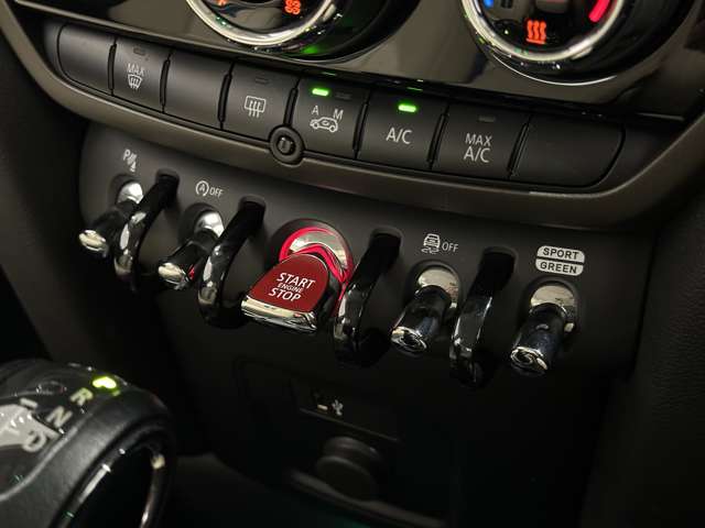 MINI Crossover 6