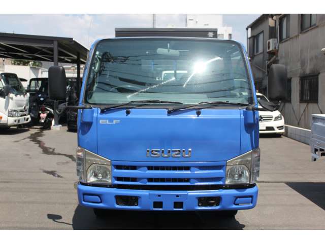 Isuzu Elf 2