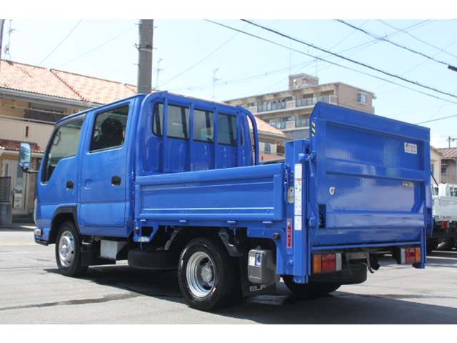 Isuzu Elf 4