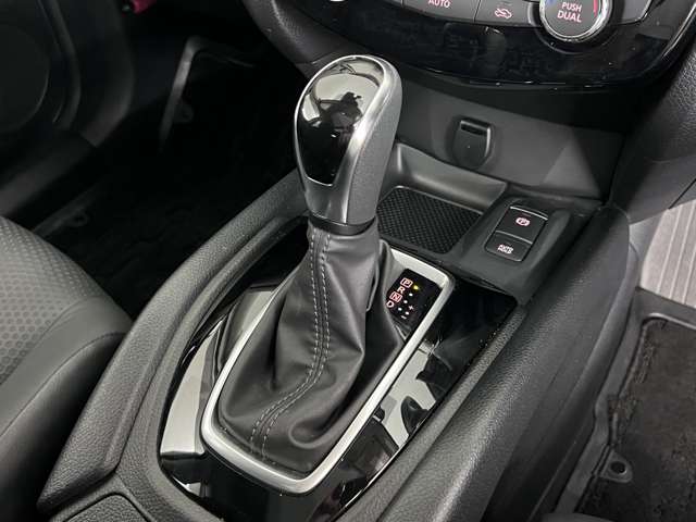 Nissan X-Trail 11
