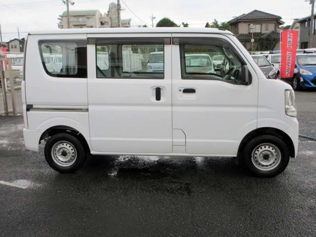 Suzuki Every 12