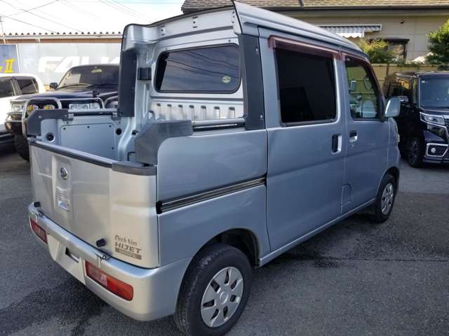 Daihatsu Hijet Deck Van 5