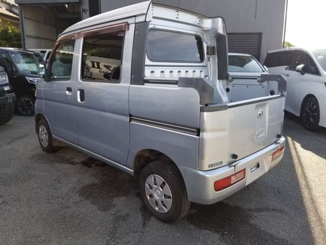 Daihatsu Hijet Deck Van 7