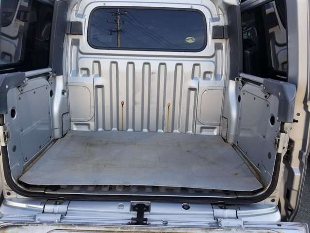 Daihatsu Hijet Deck Van 8