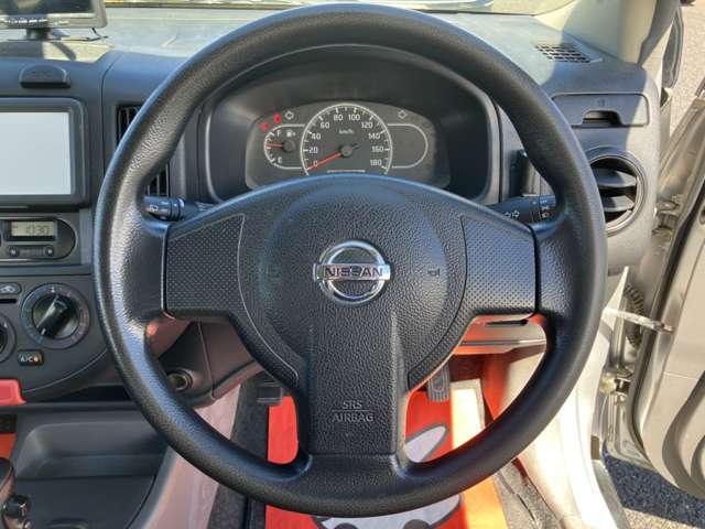Nissan AD 7