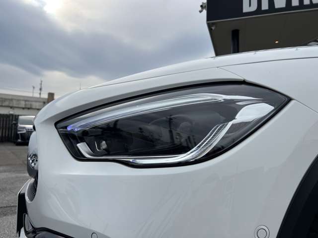 Mercedes-Benz GLA-Class 10