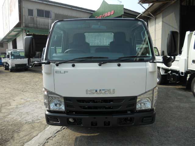 Isuzu Elf 3