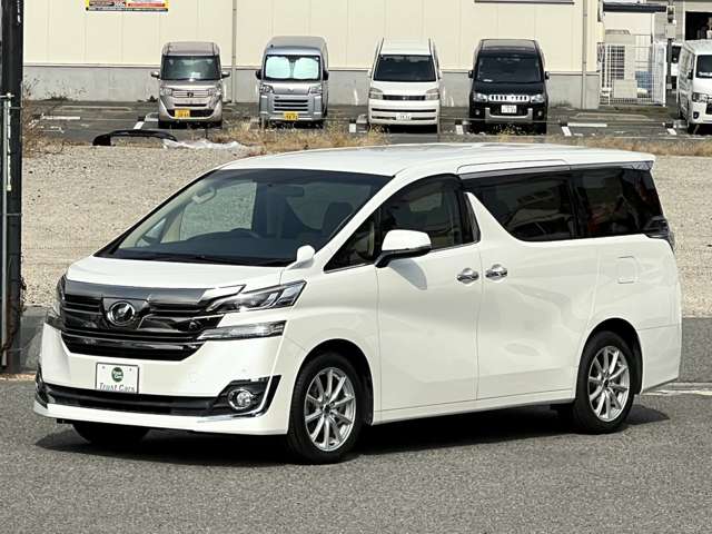 Toyota Vellfire 5