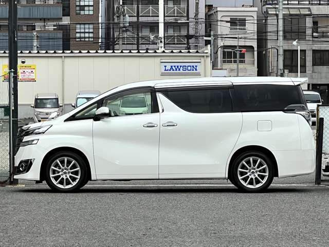 Toyota Vellfire 7