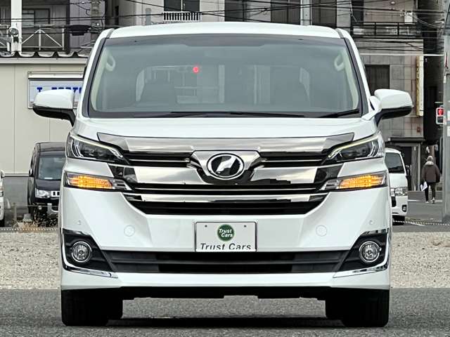Toyota Vellfire 9
