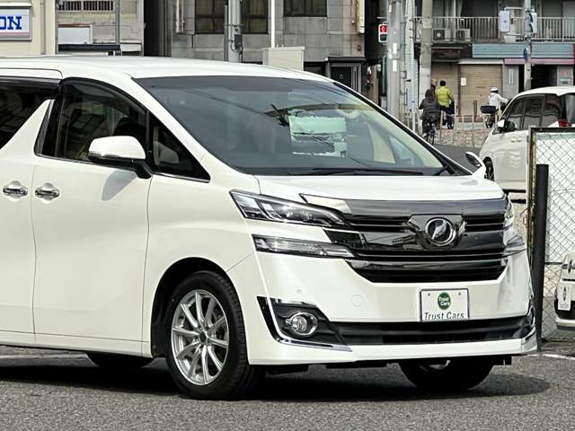 Toyota Vellfire 10
